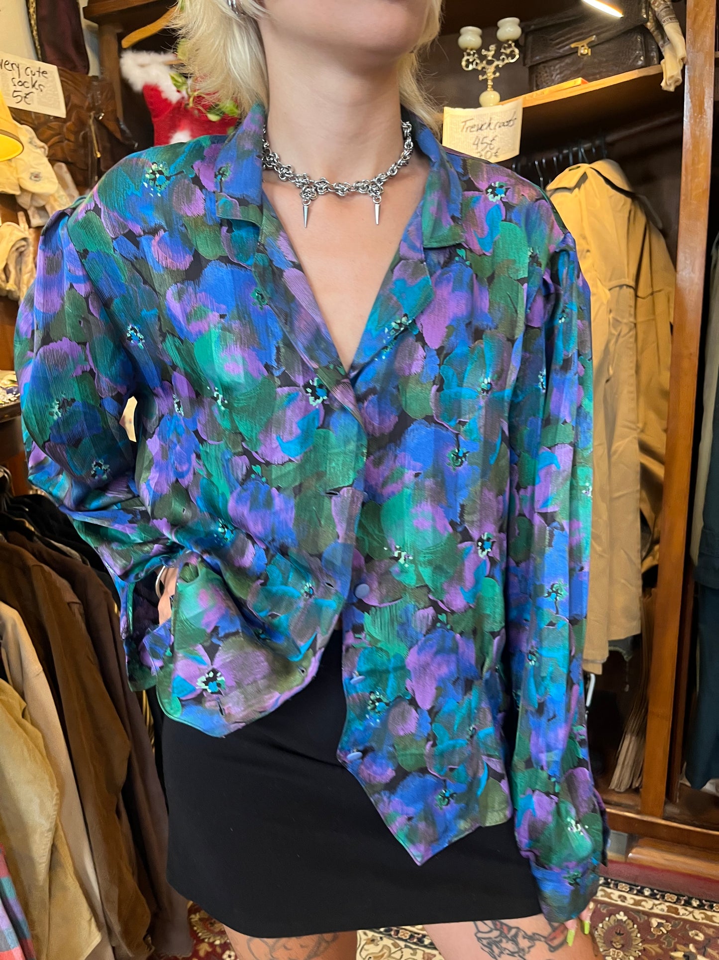 Vintage patterned button up funky shirt