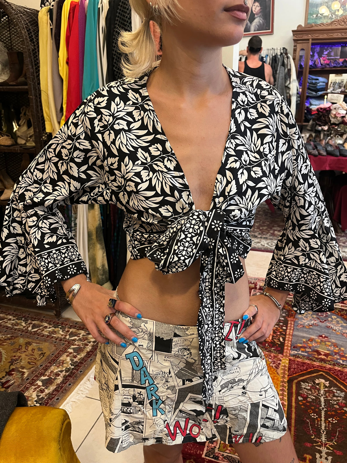 70s crop top tie up