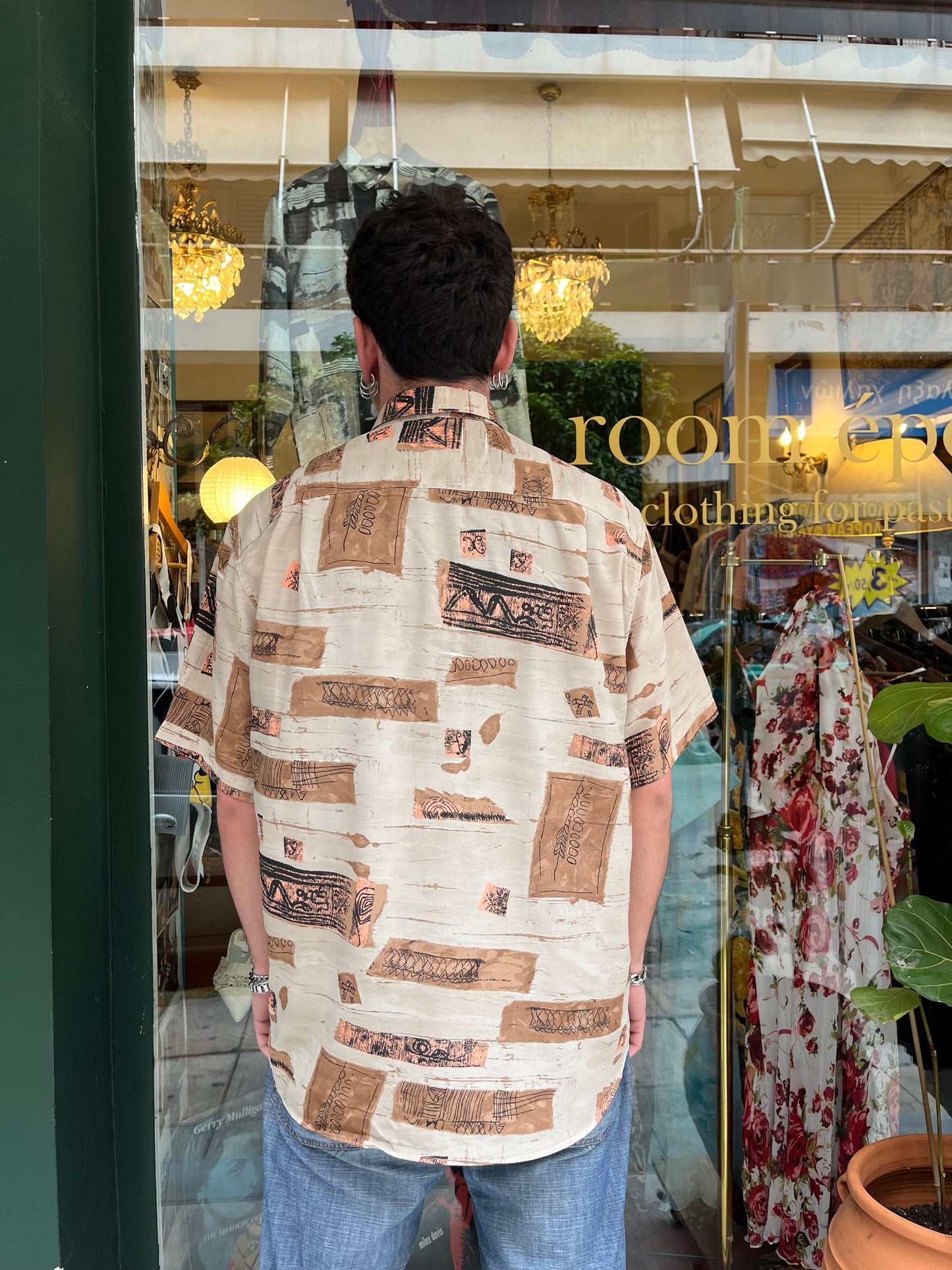 Vintage patterned shirt in L