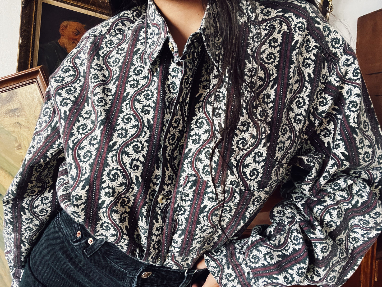 90s vintage patterned button up shirt .Fits best Boys L