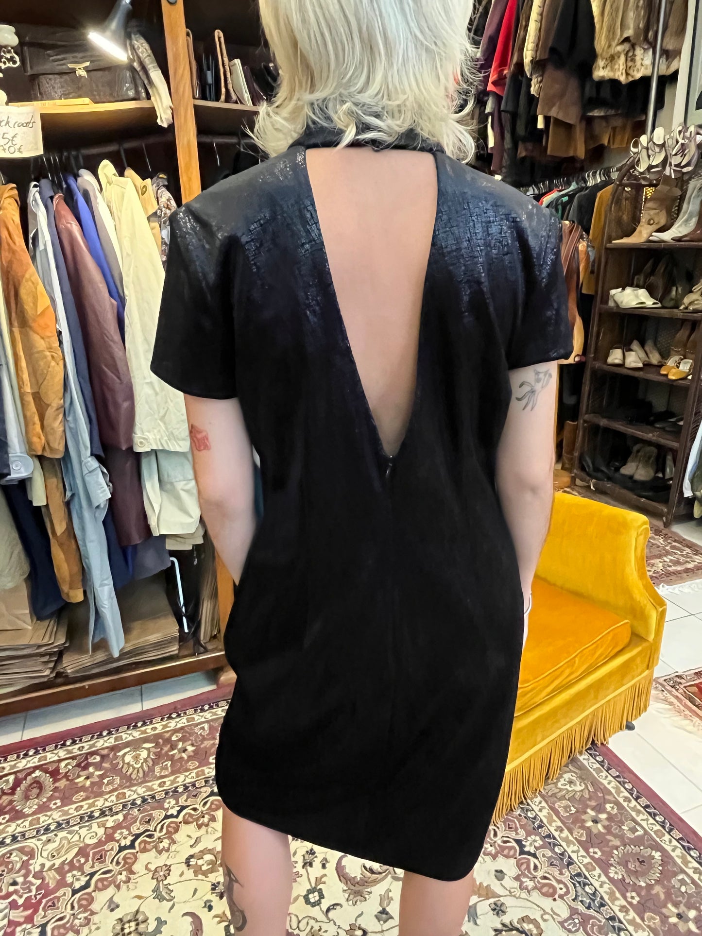 Black vintage dress with choker