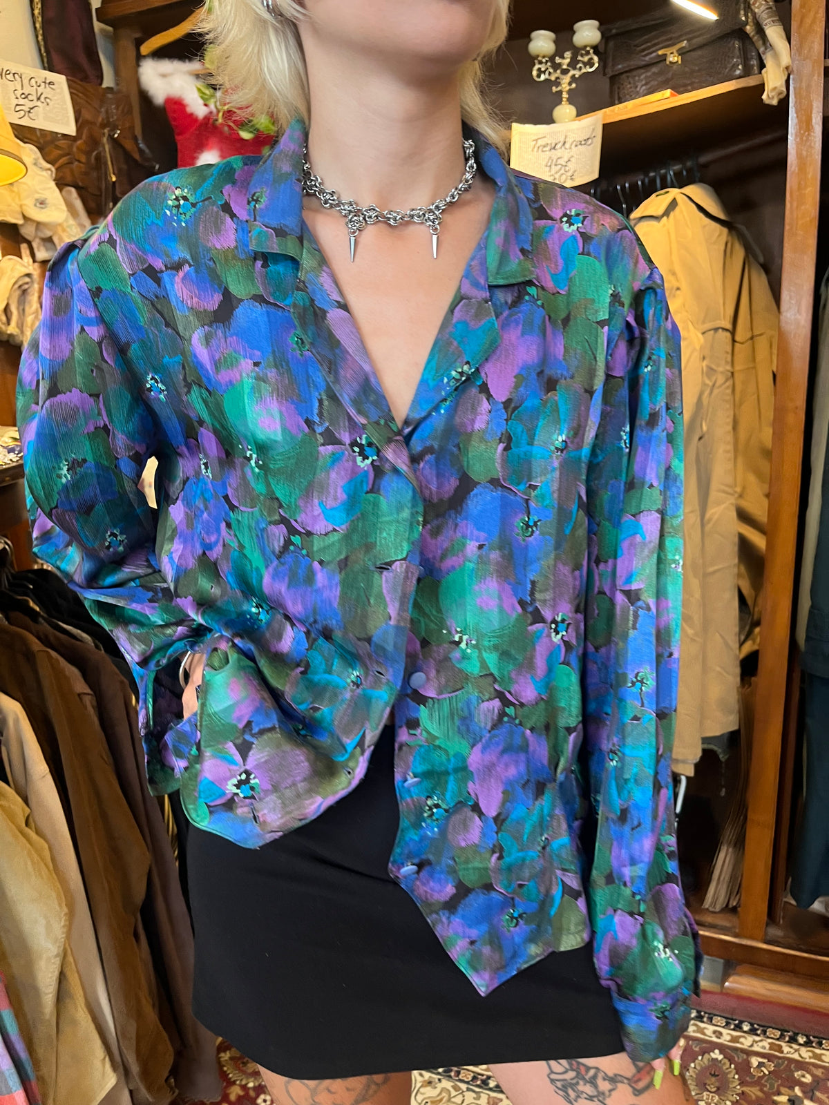 Vintage patterned button up funky shirt