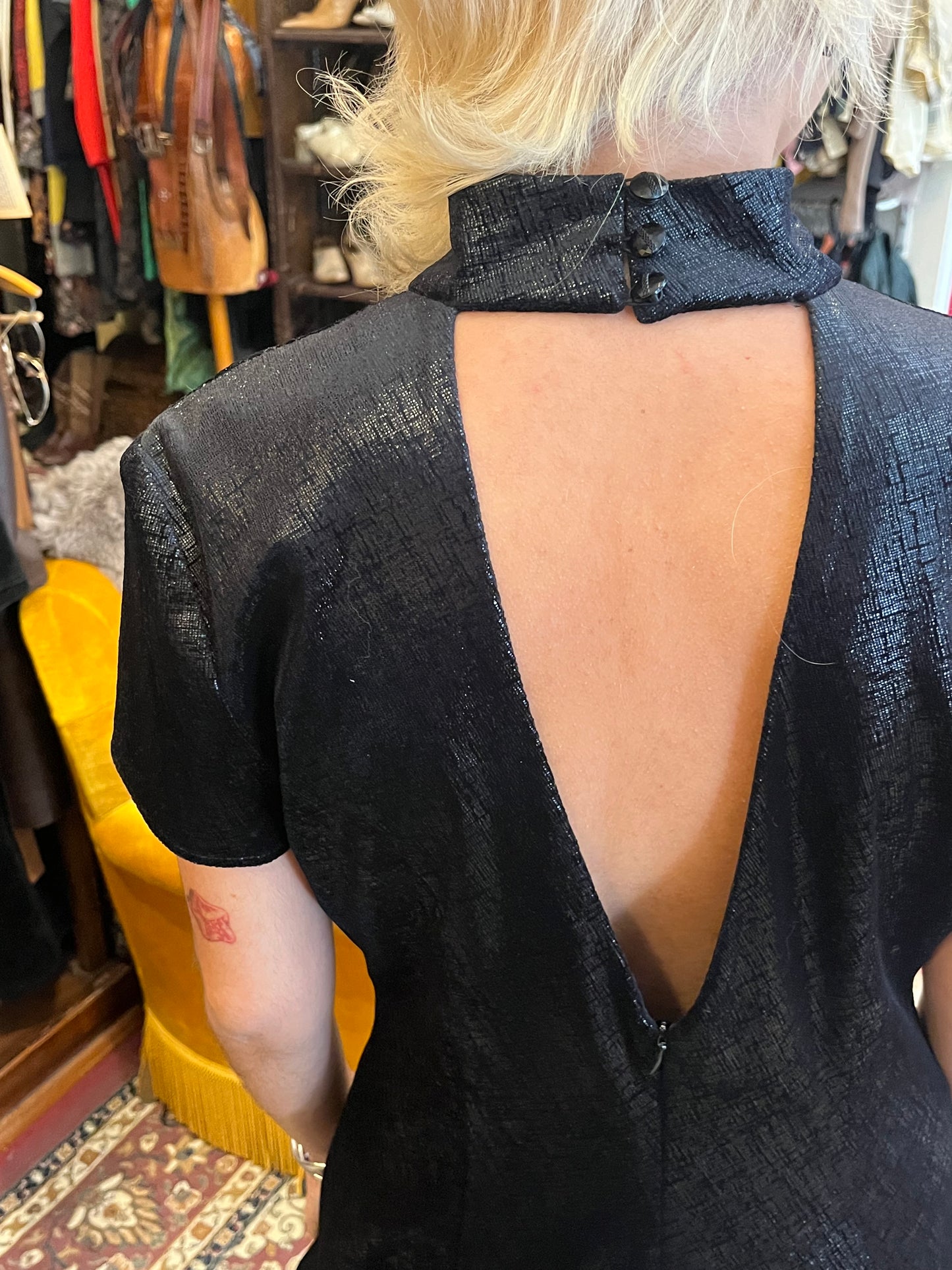 Black vintage dress with choker