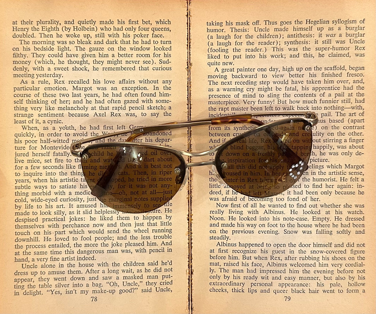 Vintage Aviator Sunglasses with Rhinestone Heart