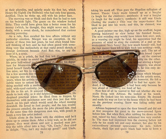 Vintage Aviator Sunglasses with Rhinestone Heart