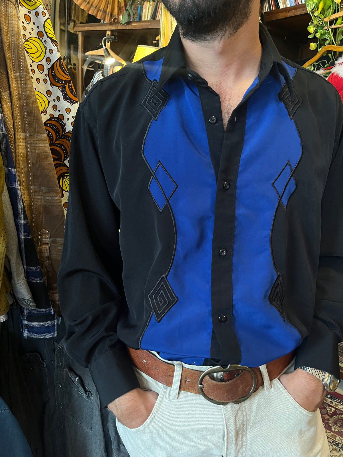 Vintage button up funky shirt