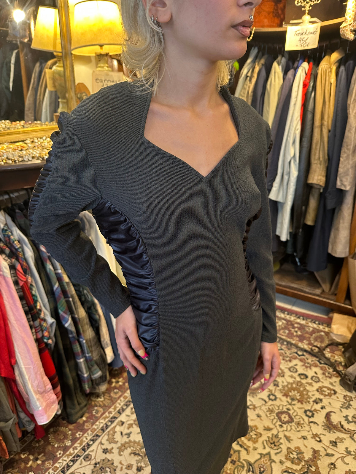 Vintage Grey Gress