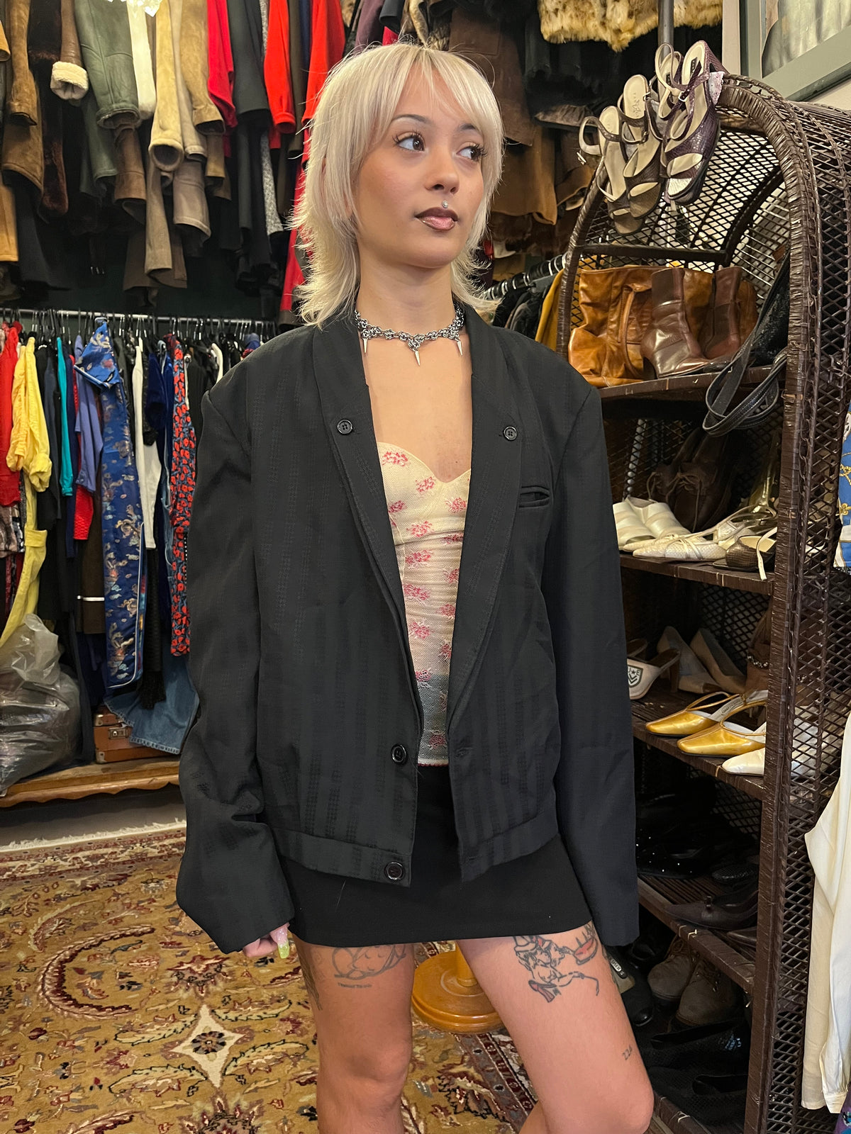 Oversized collared cropped blazer