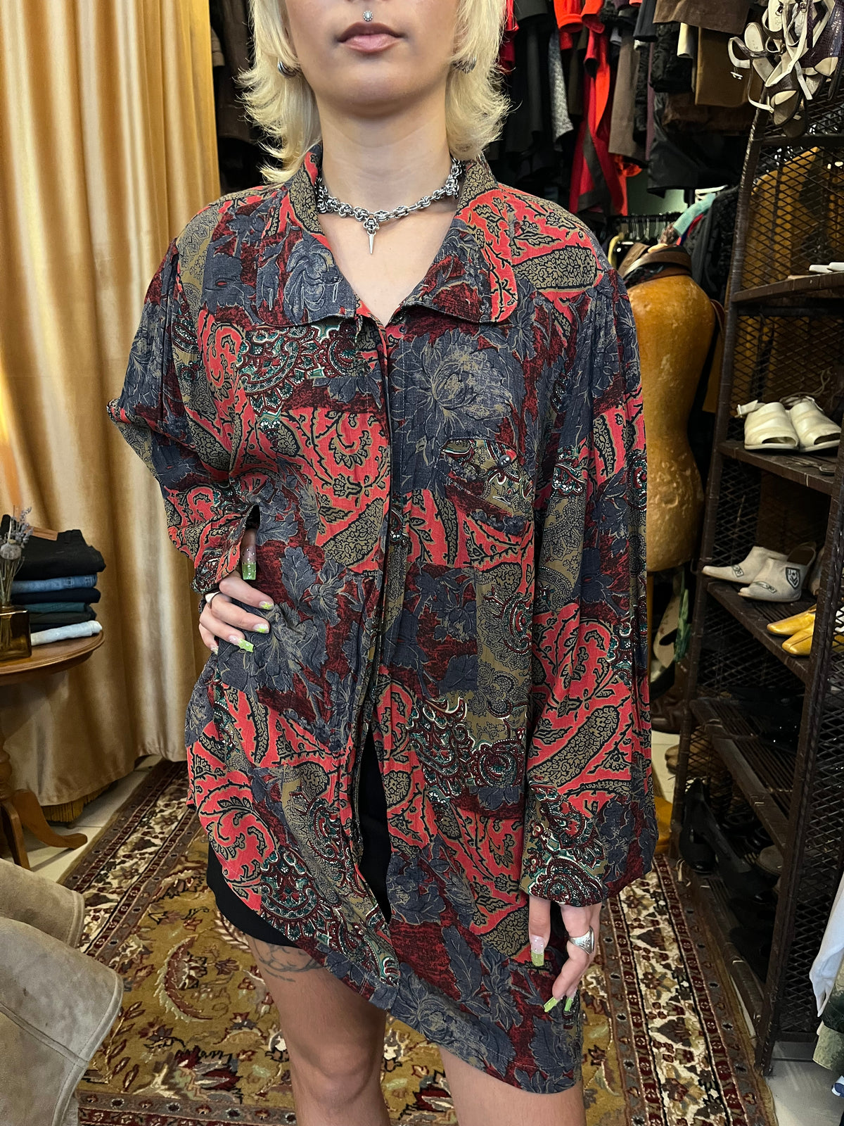 Vintage button up patterned collared shirt