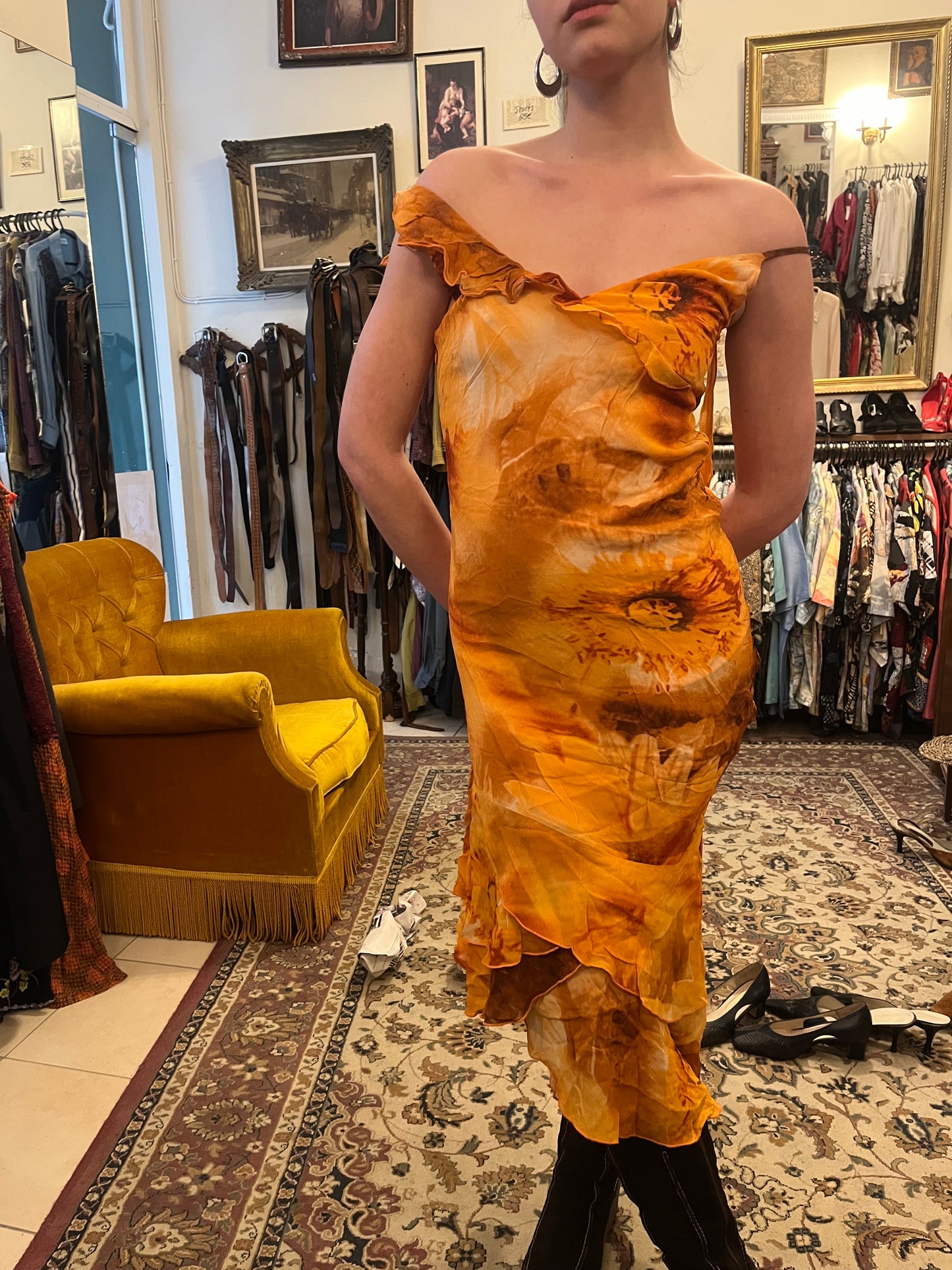 90s floral dress .Fits best M
