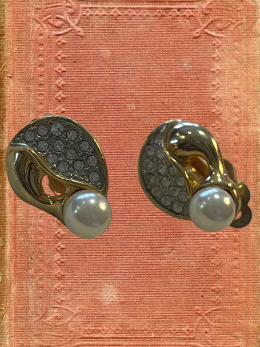 Vintage clip on earrings