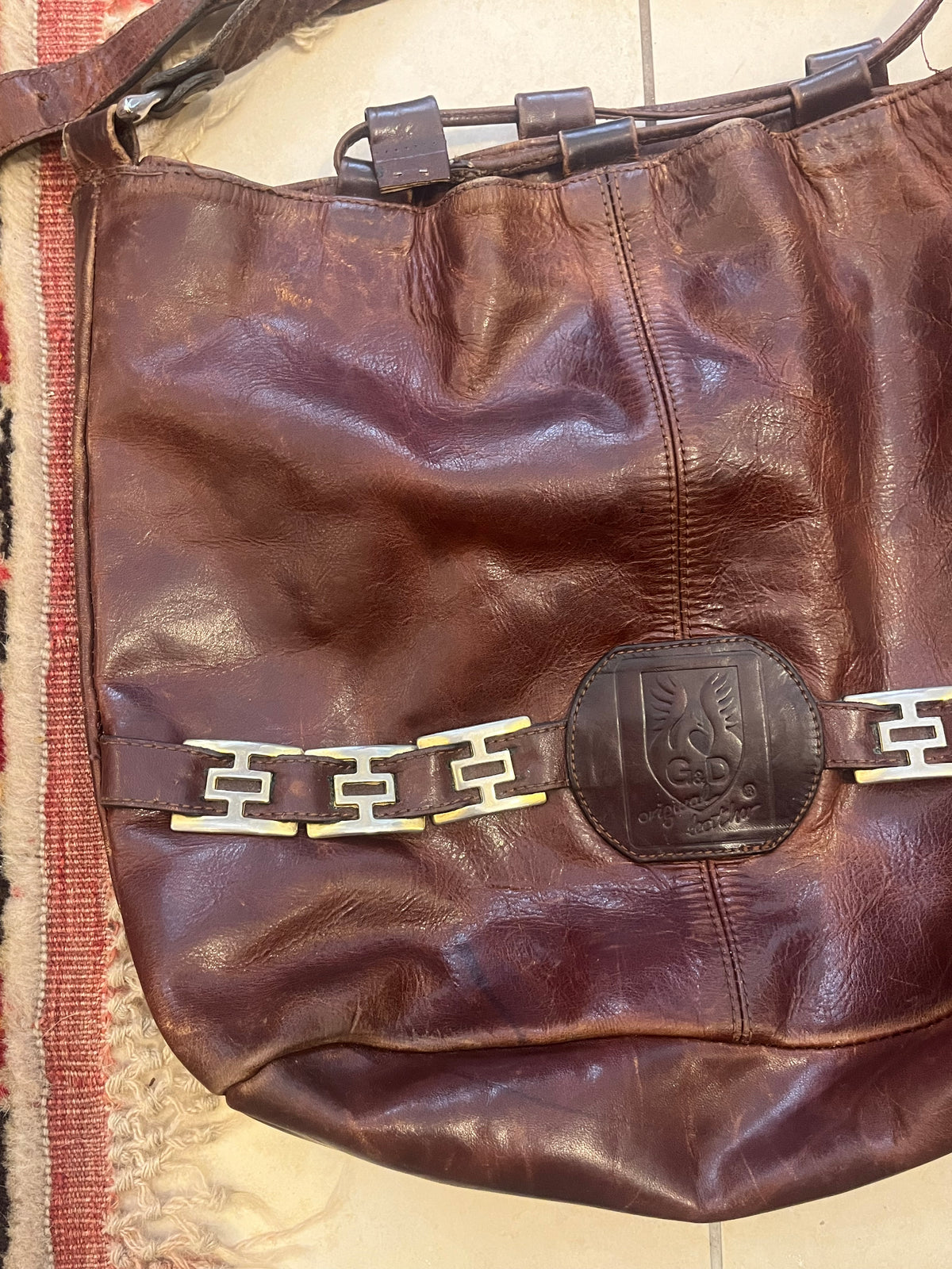 70s leather hang bag