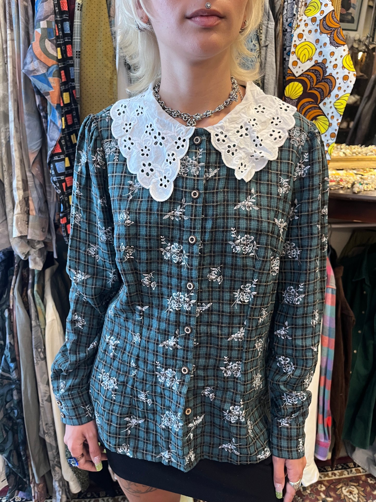 Vintage collared button up shirt