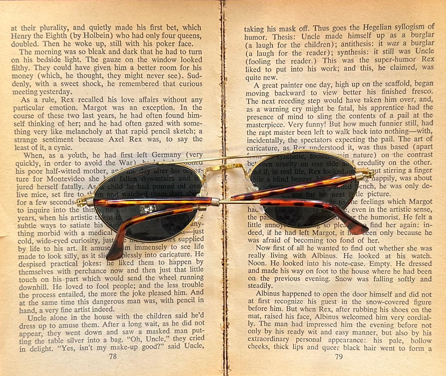 Vintage Golden Rim Sunglasses