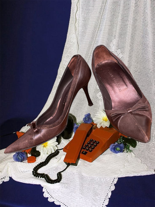 Pointed heels