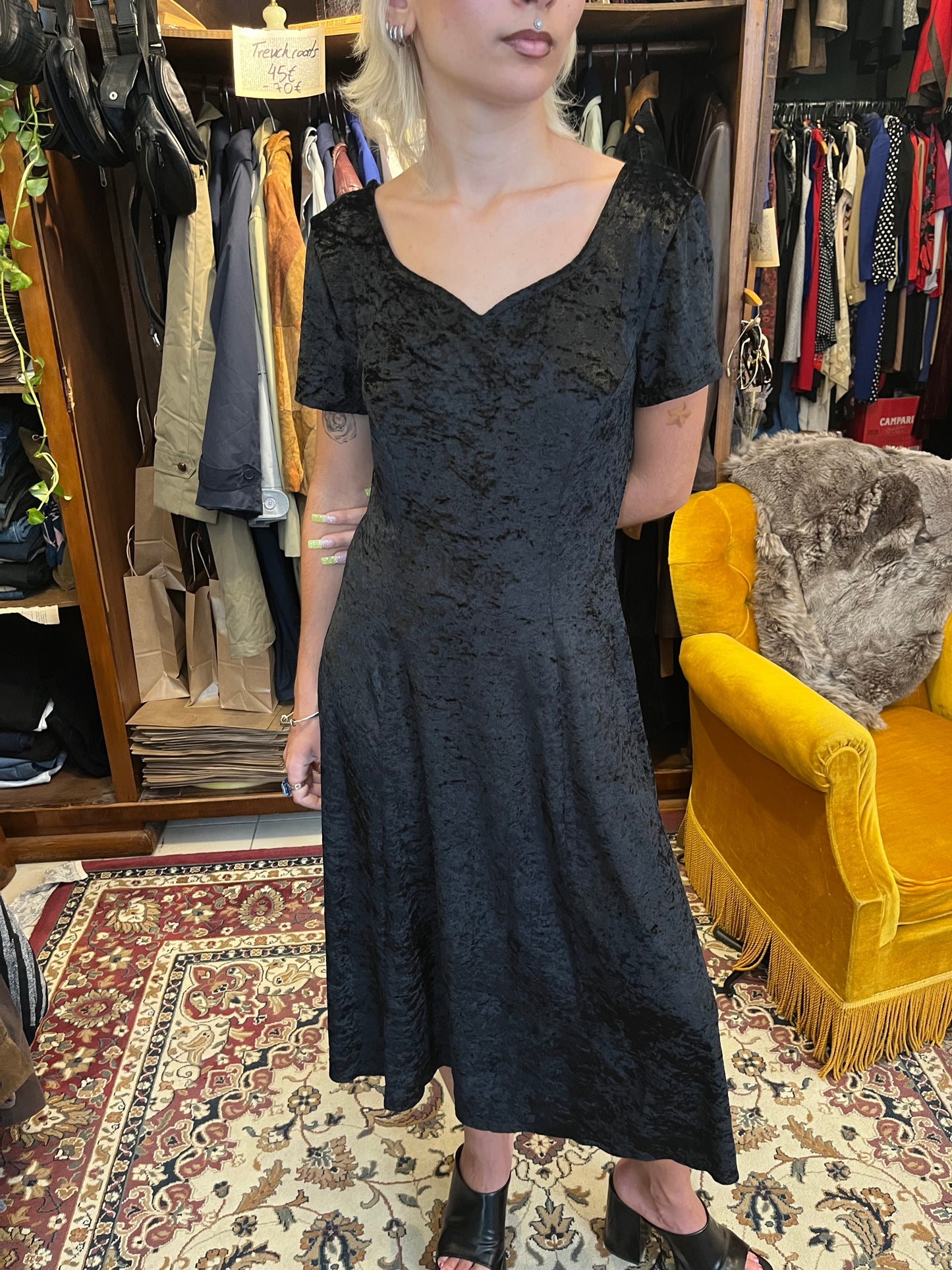 Vintage balck Victorian velvet dress