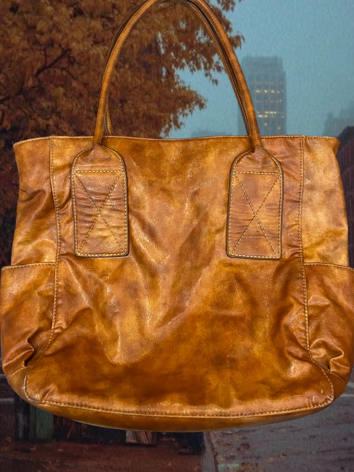 Spacious leather 90s handbag