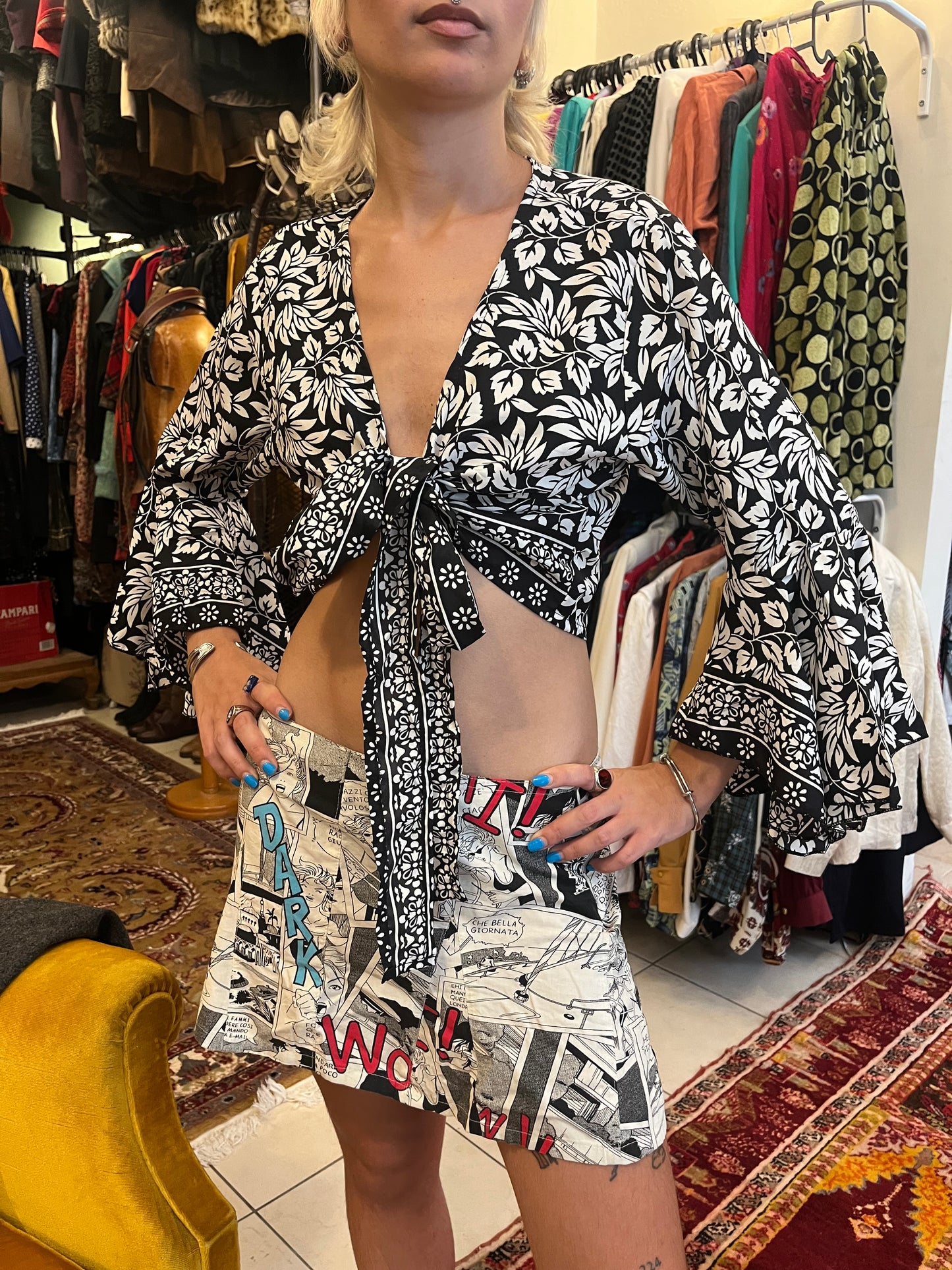 70s crop top tie up