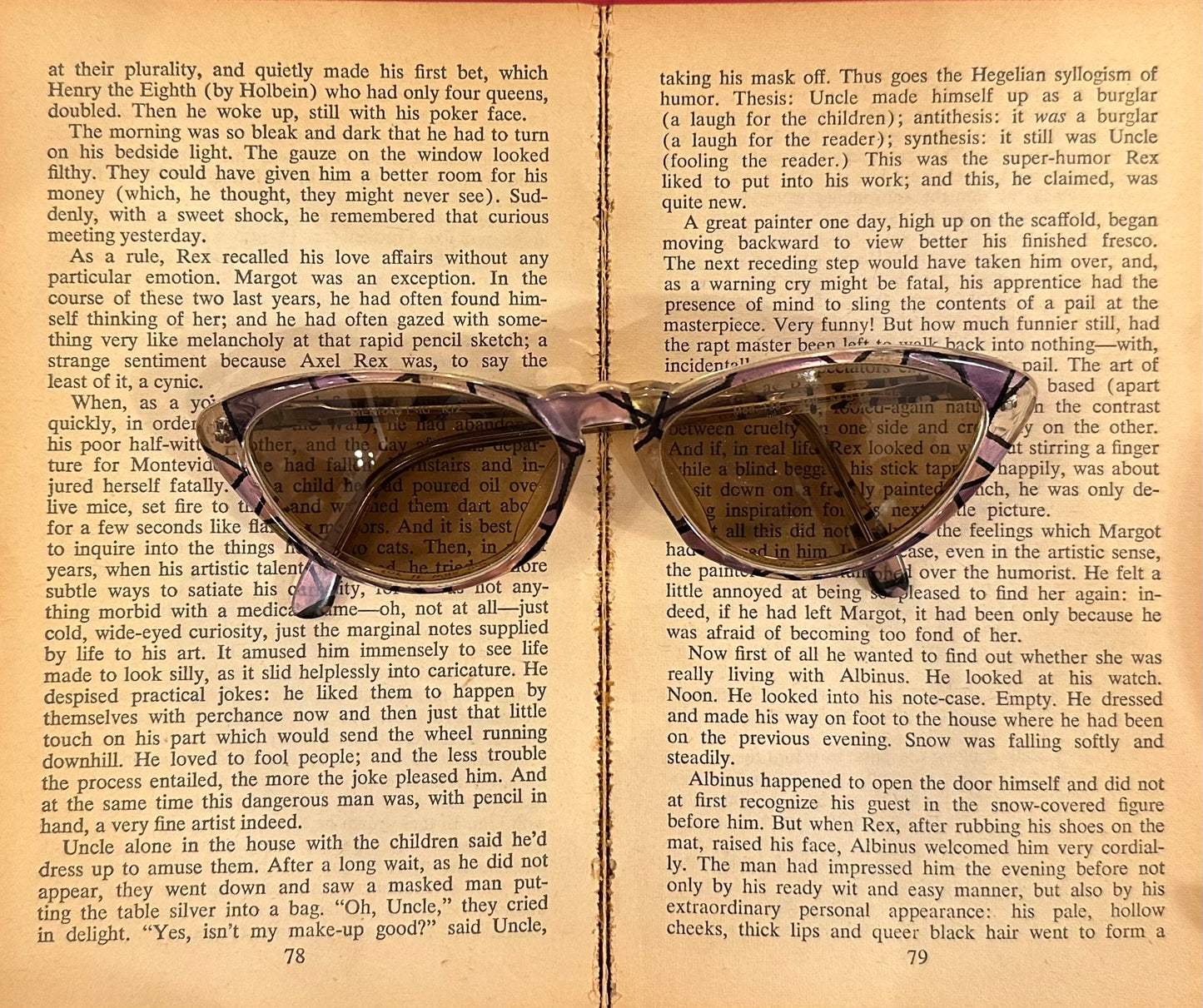Vintage Lilac Patterned Butterfly Sunnies