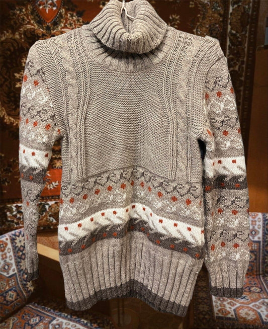 Vintage turtleneck patterned jumper