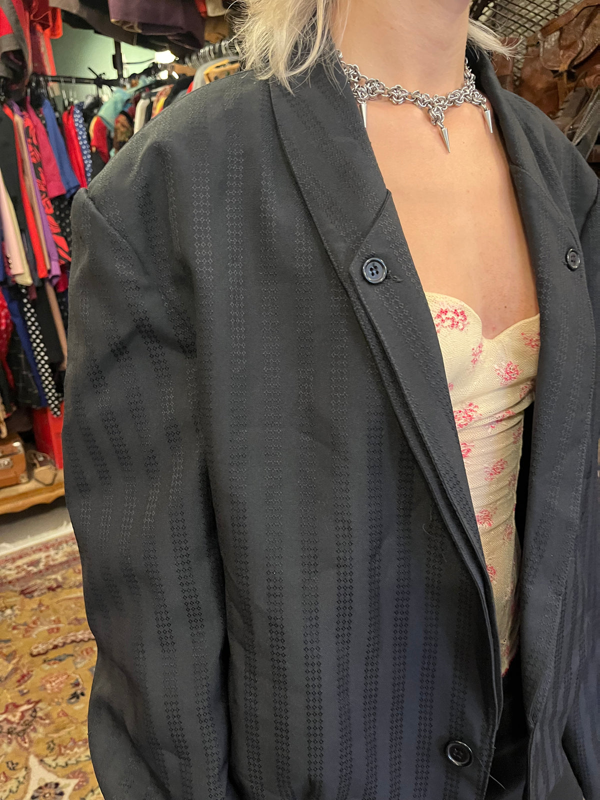 Oversized collared cropped blazer