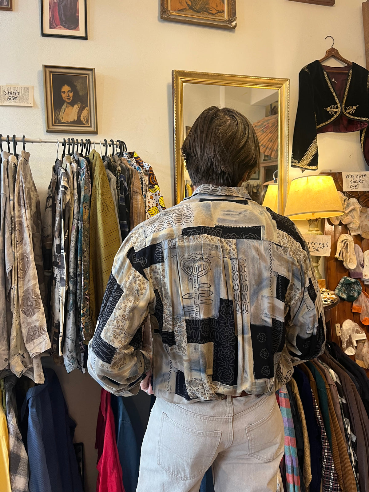 Vintage button up funky shirt