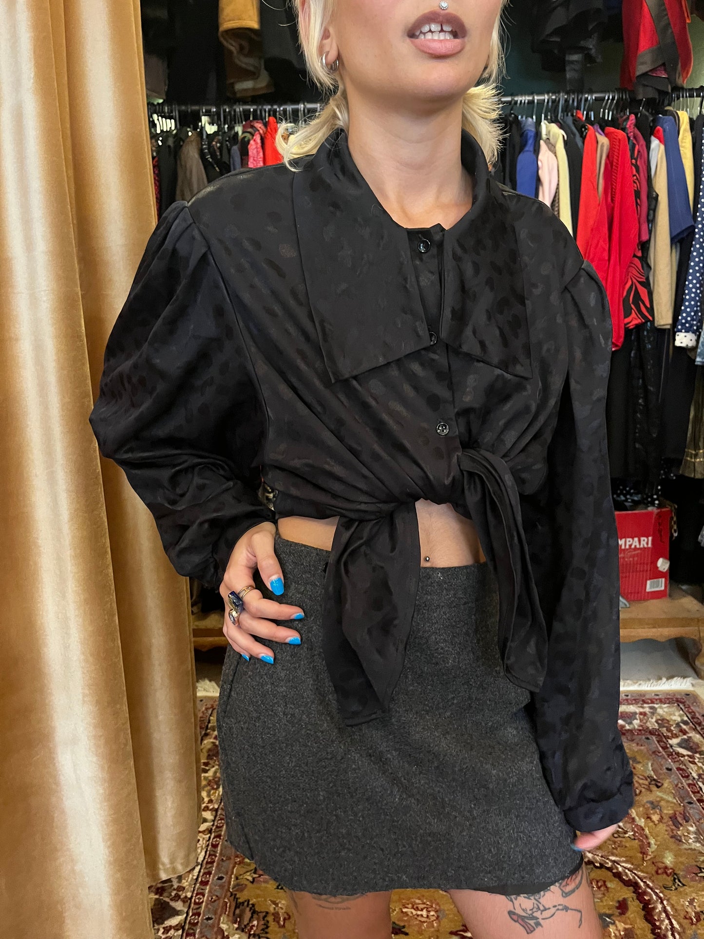 Vintage button up puffy sleeved shirt