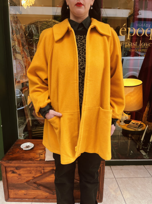 Vintage yellow zip up coat .Fits best L/XL