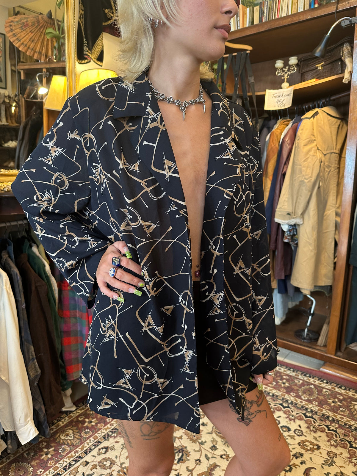Vintage Patterned Black Blazer