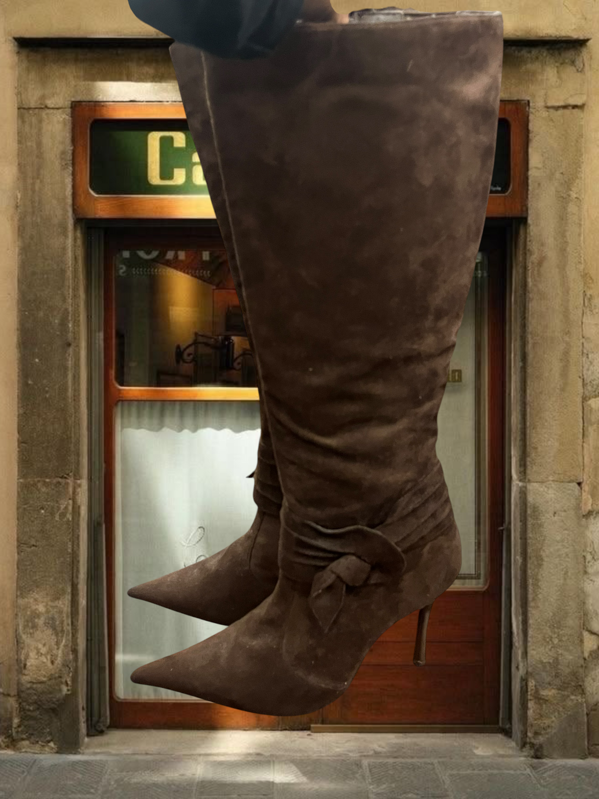 90s pointed heeled boots