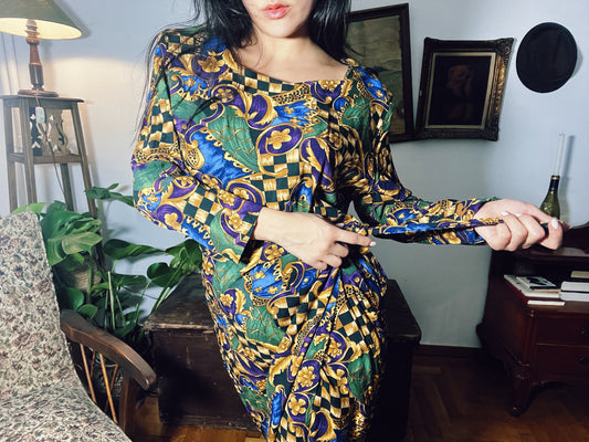 90s unique patterned dress .Fits best L