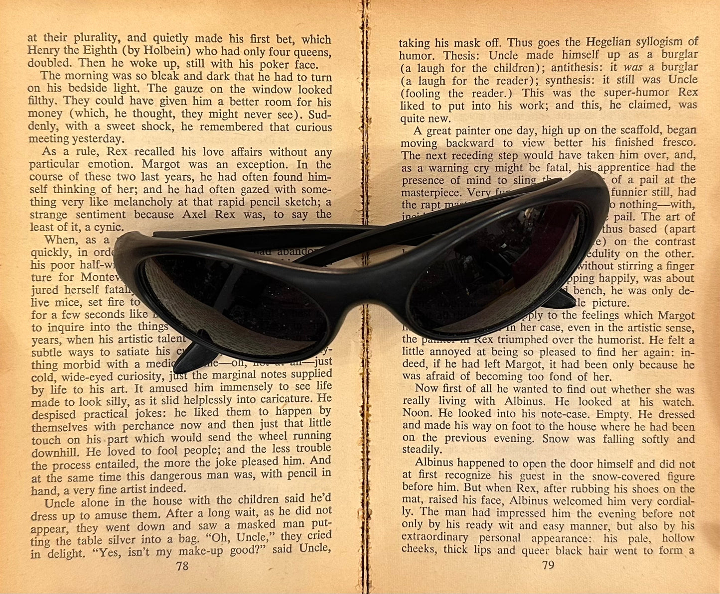 Black Vintage Sunglasses