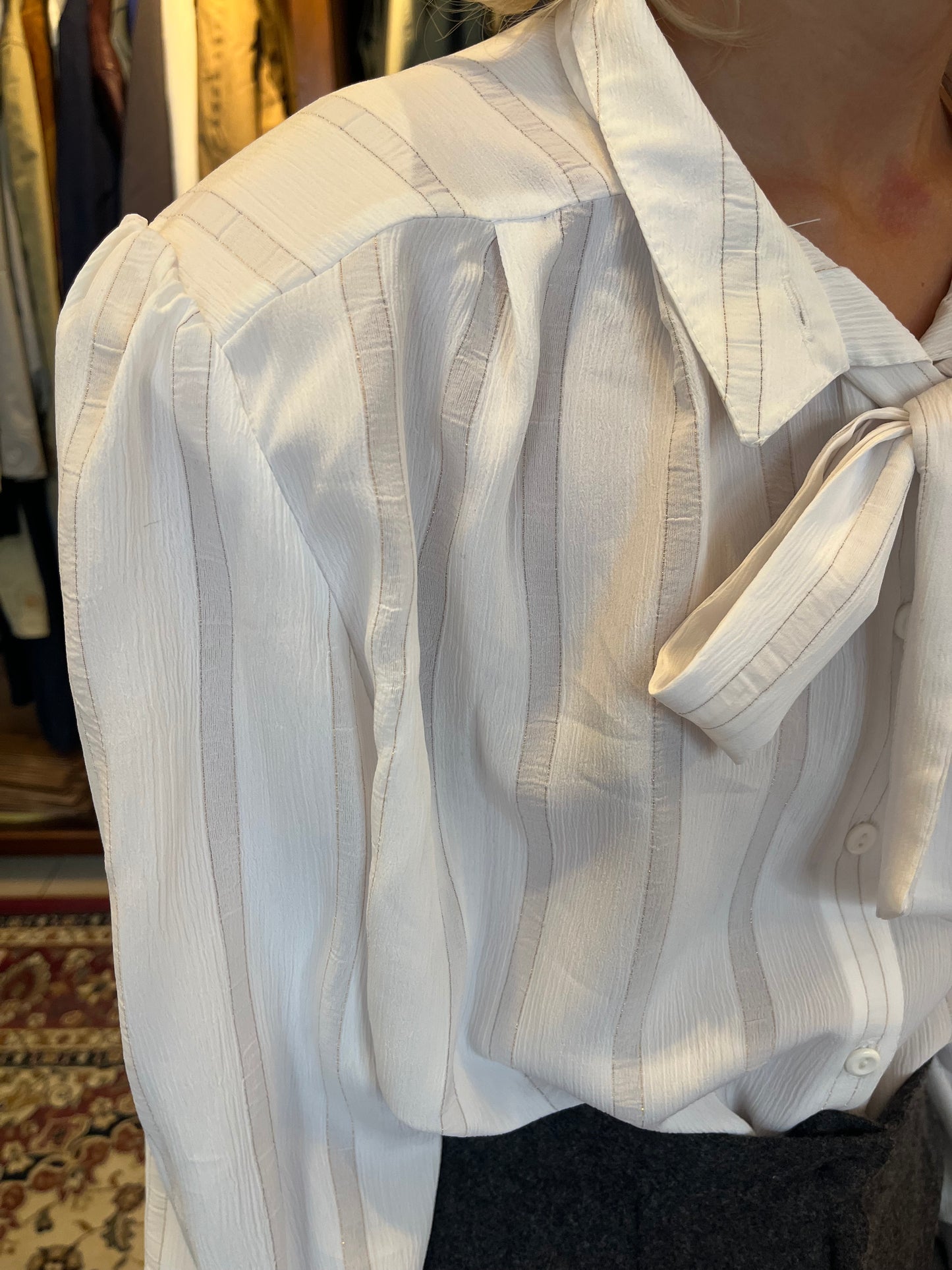 Vintage button up bow shirt