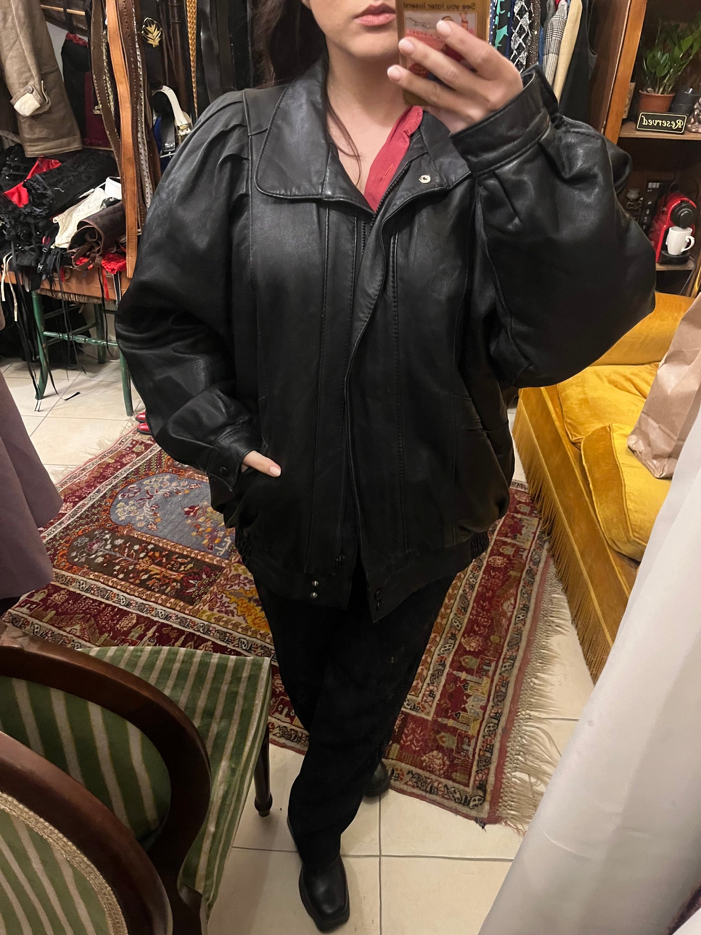 80s zip up two pocket genuine leather jacket .Fits best L .