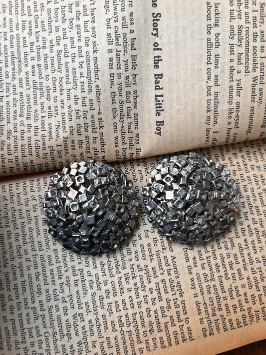 Vintage clip on earrings