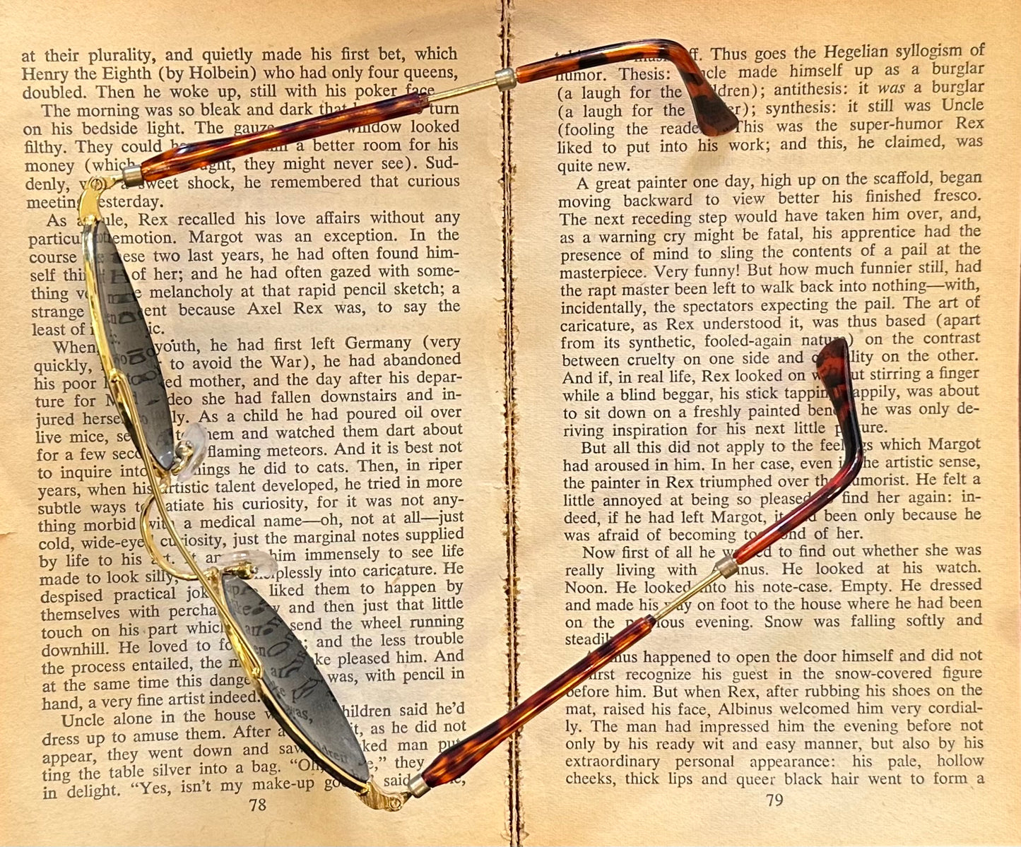 Vintage Golden Rim Sunglasses