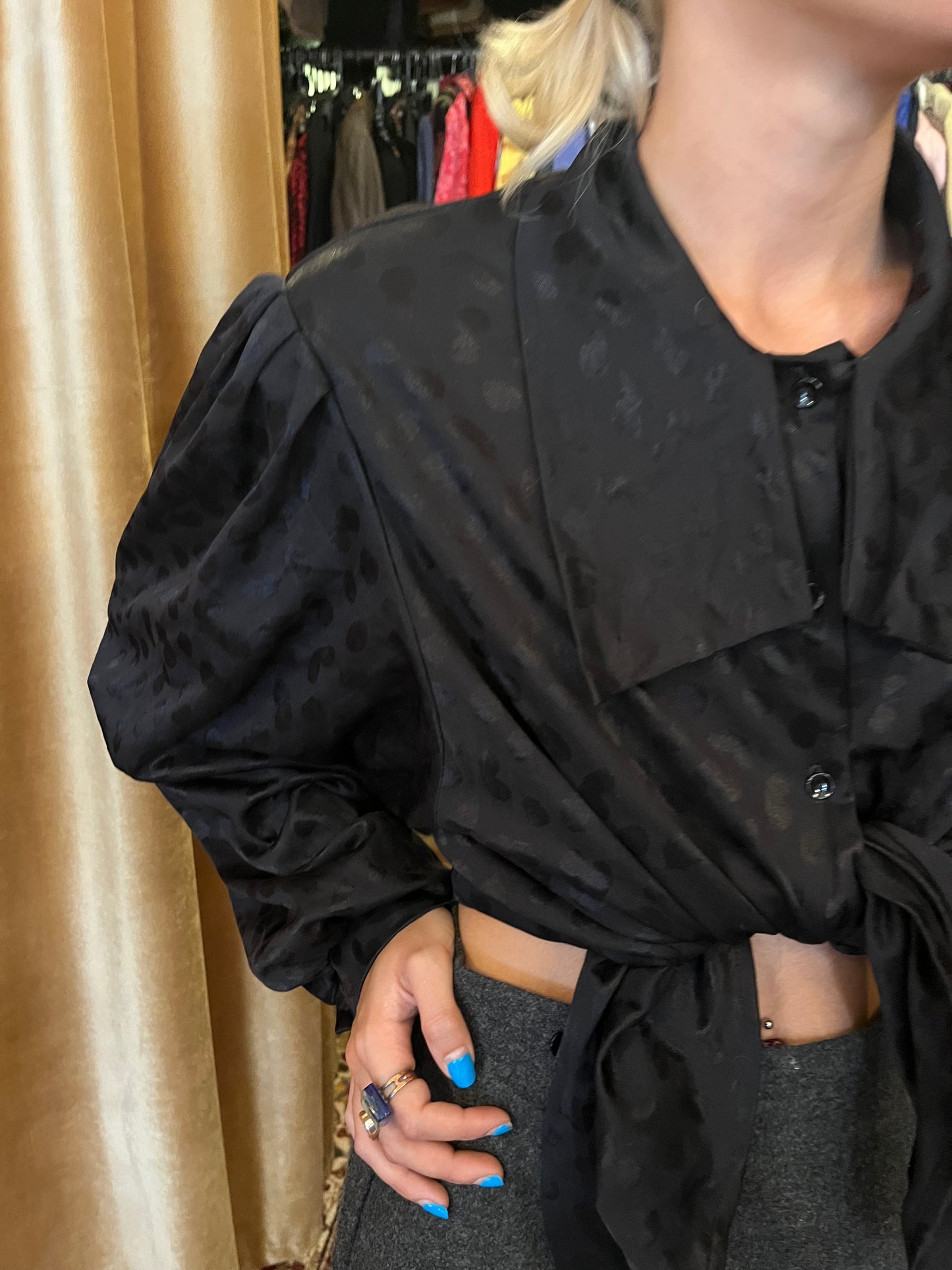 Vintage button up puffy sleeved shirt
