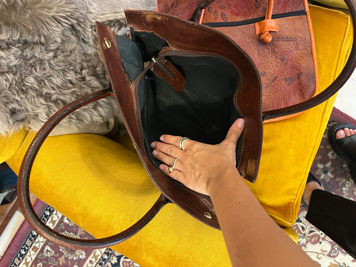 90s leather zip up handbag