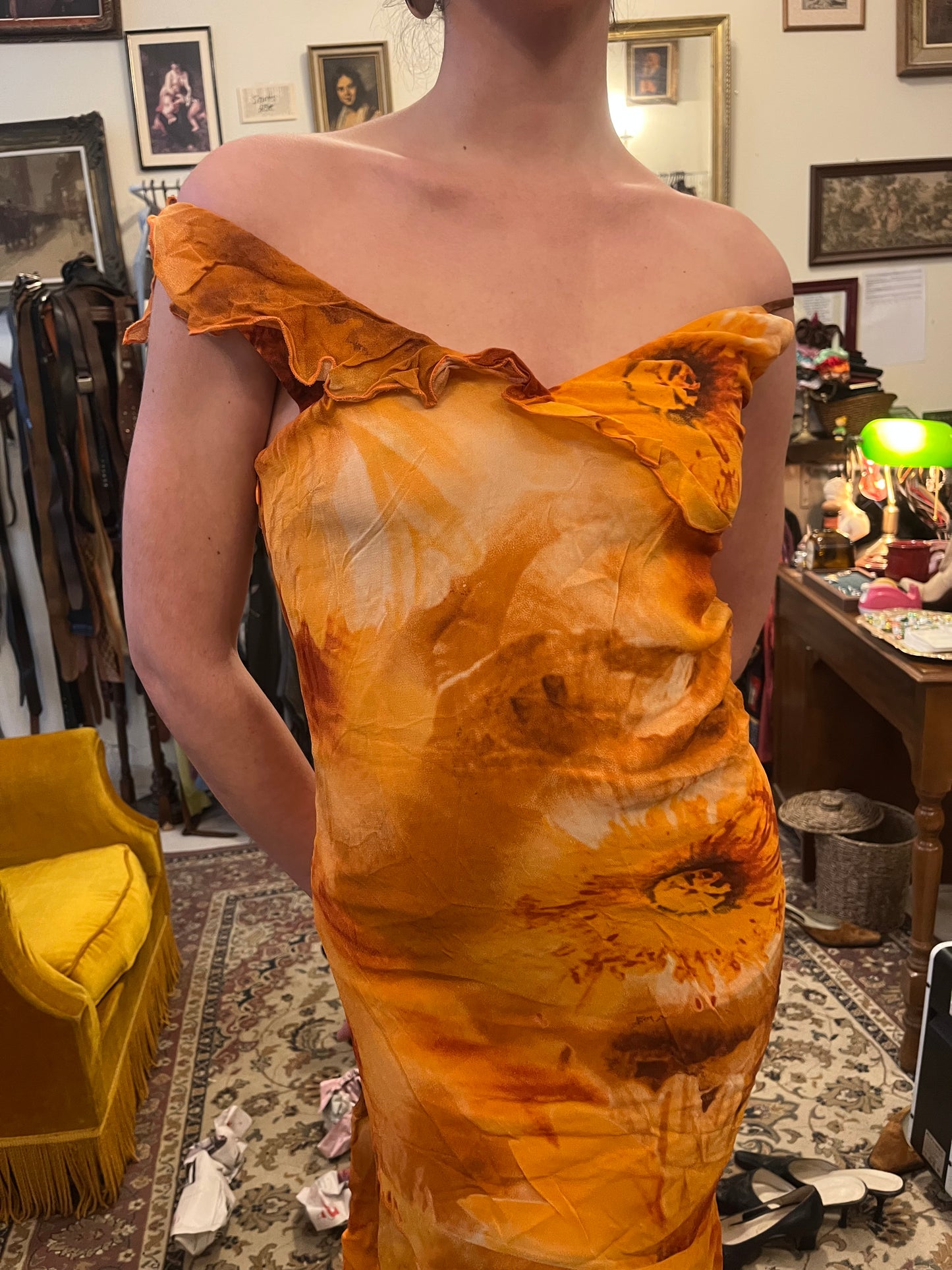 90s floral dress .Fits best M