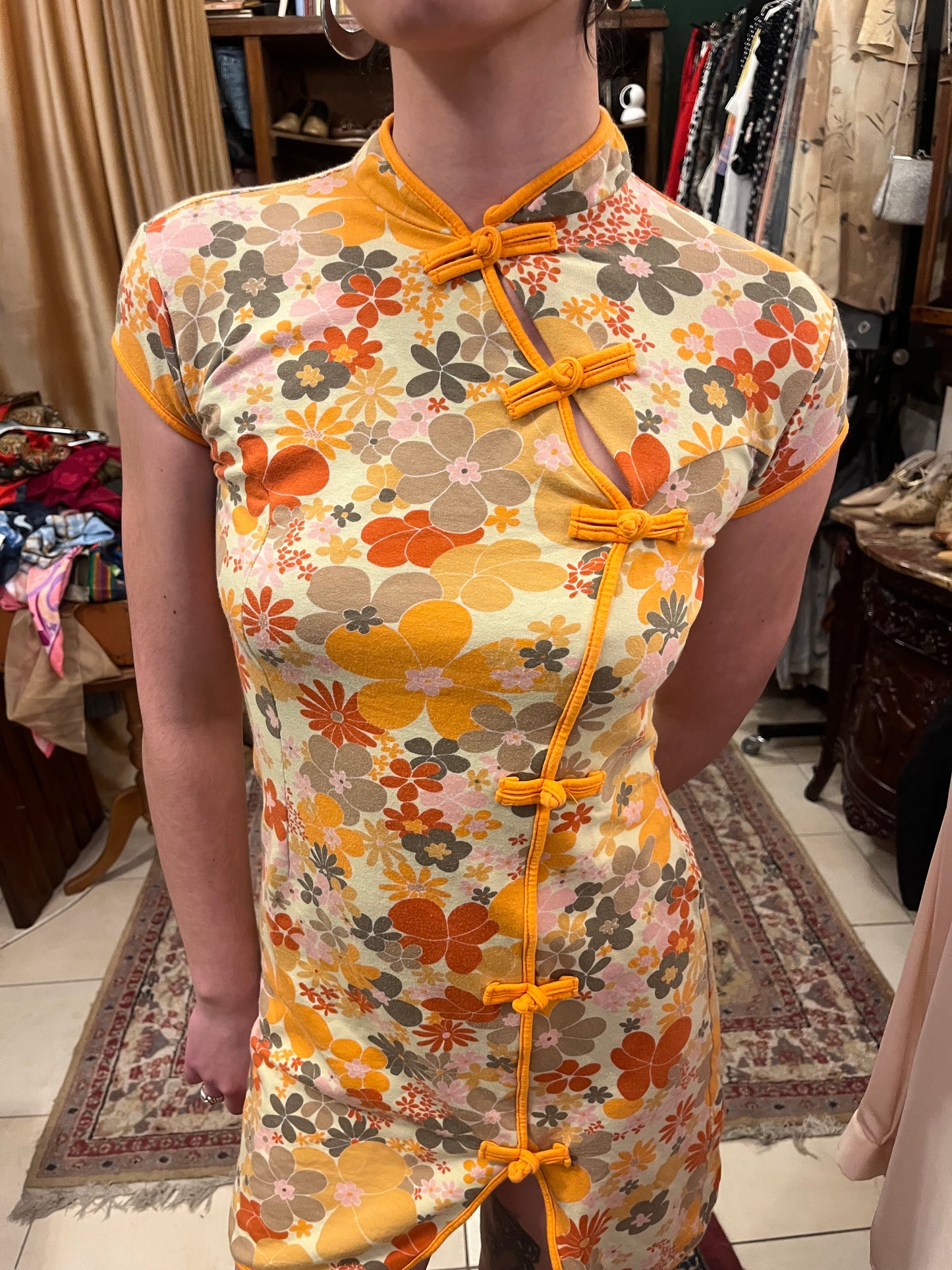 Qipao floral mini dress.Fits best S/M