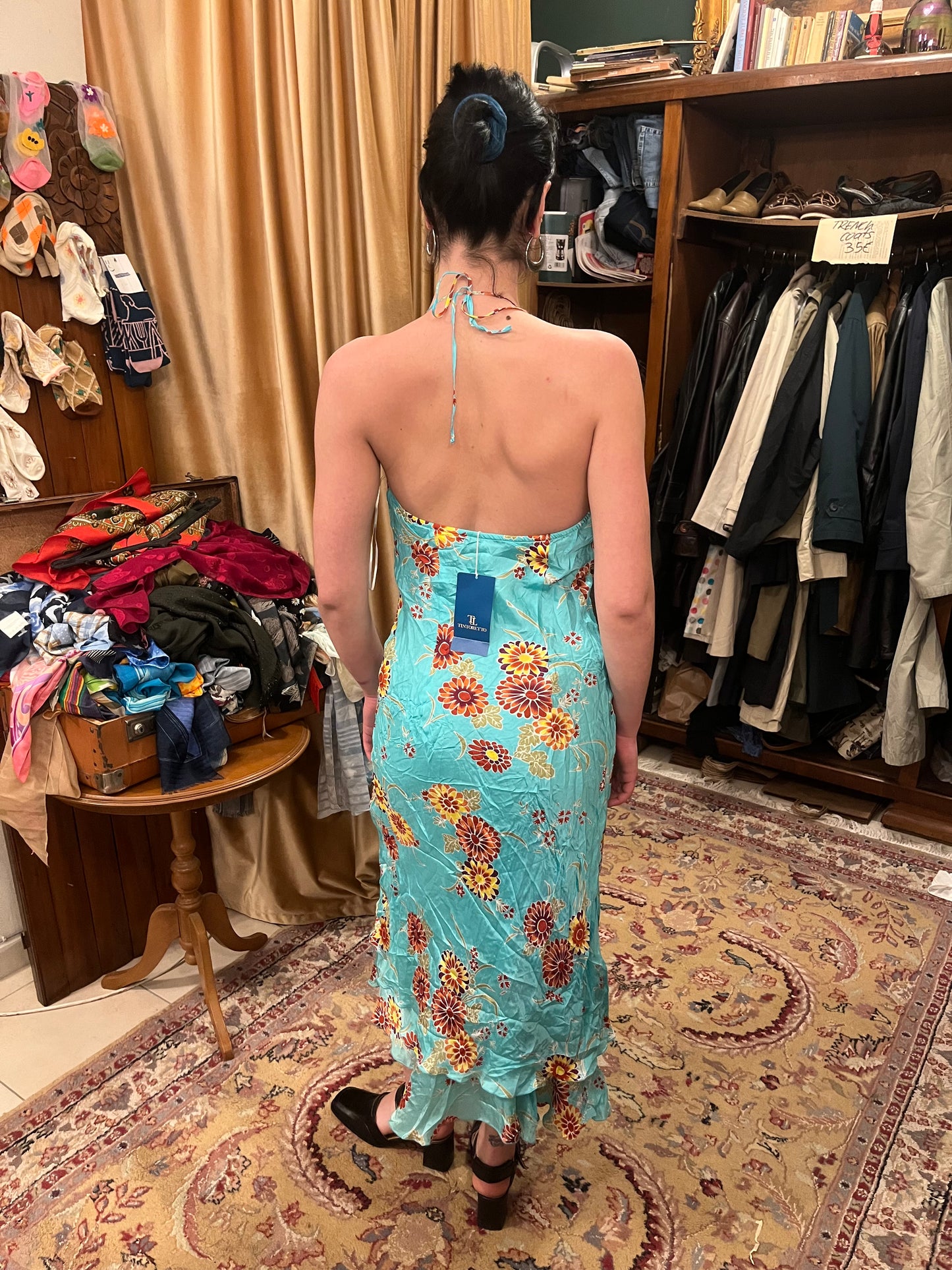 90s floral halter dress.Fits best M
