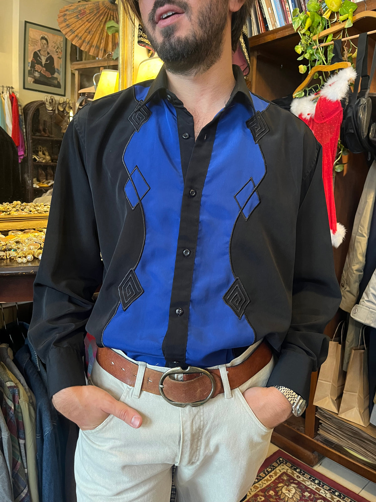 Vintage button up funky shirt
