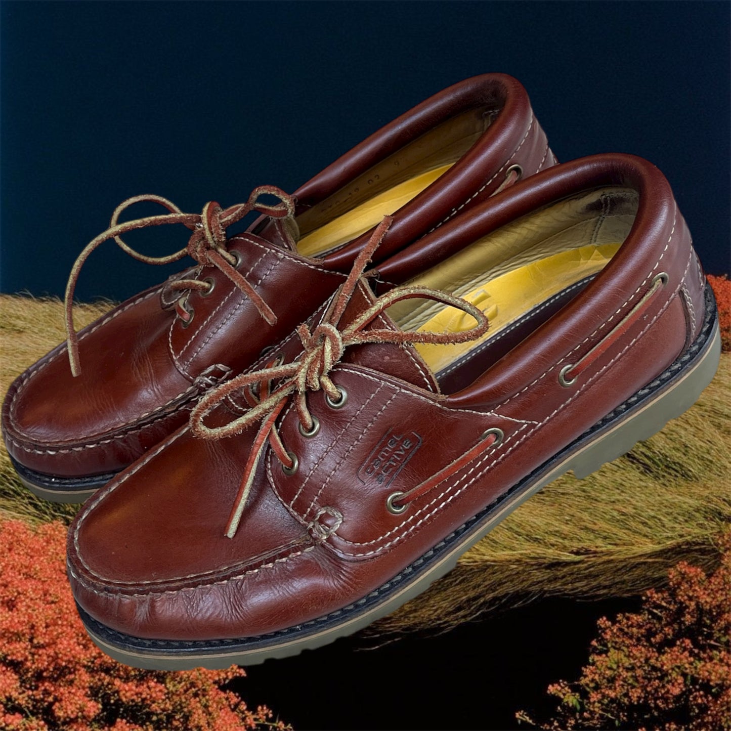 Vintage leather boat shoes in good condition.Size 43