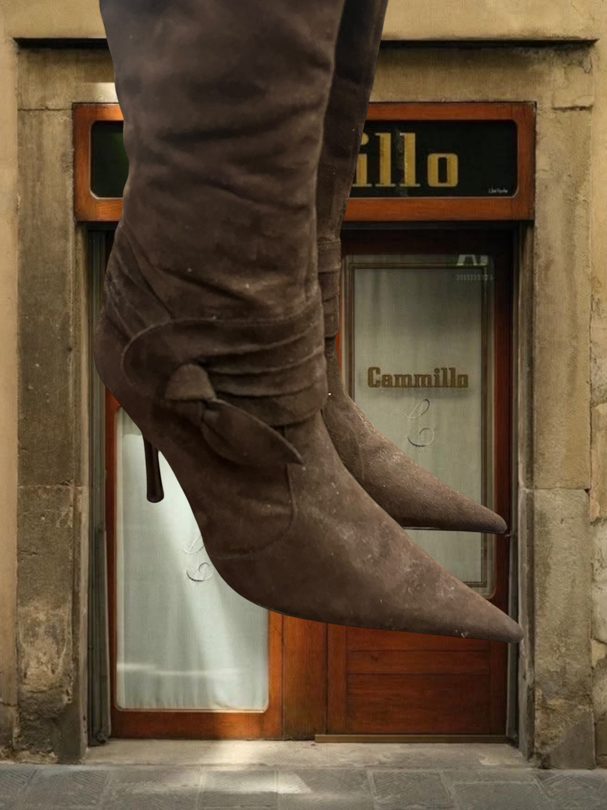 90s pointed heeled boots