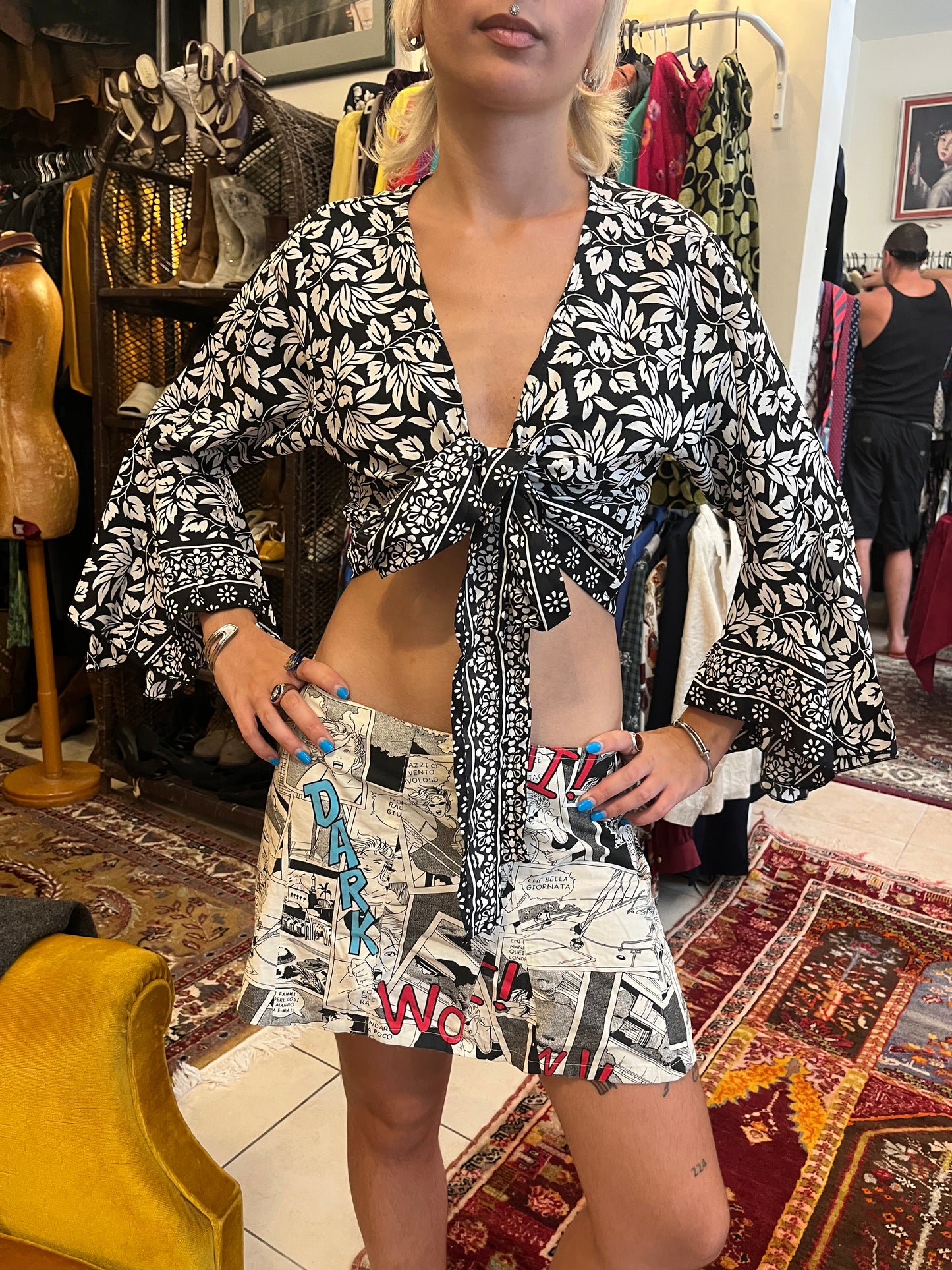 70s crop top tie up
