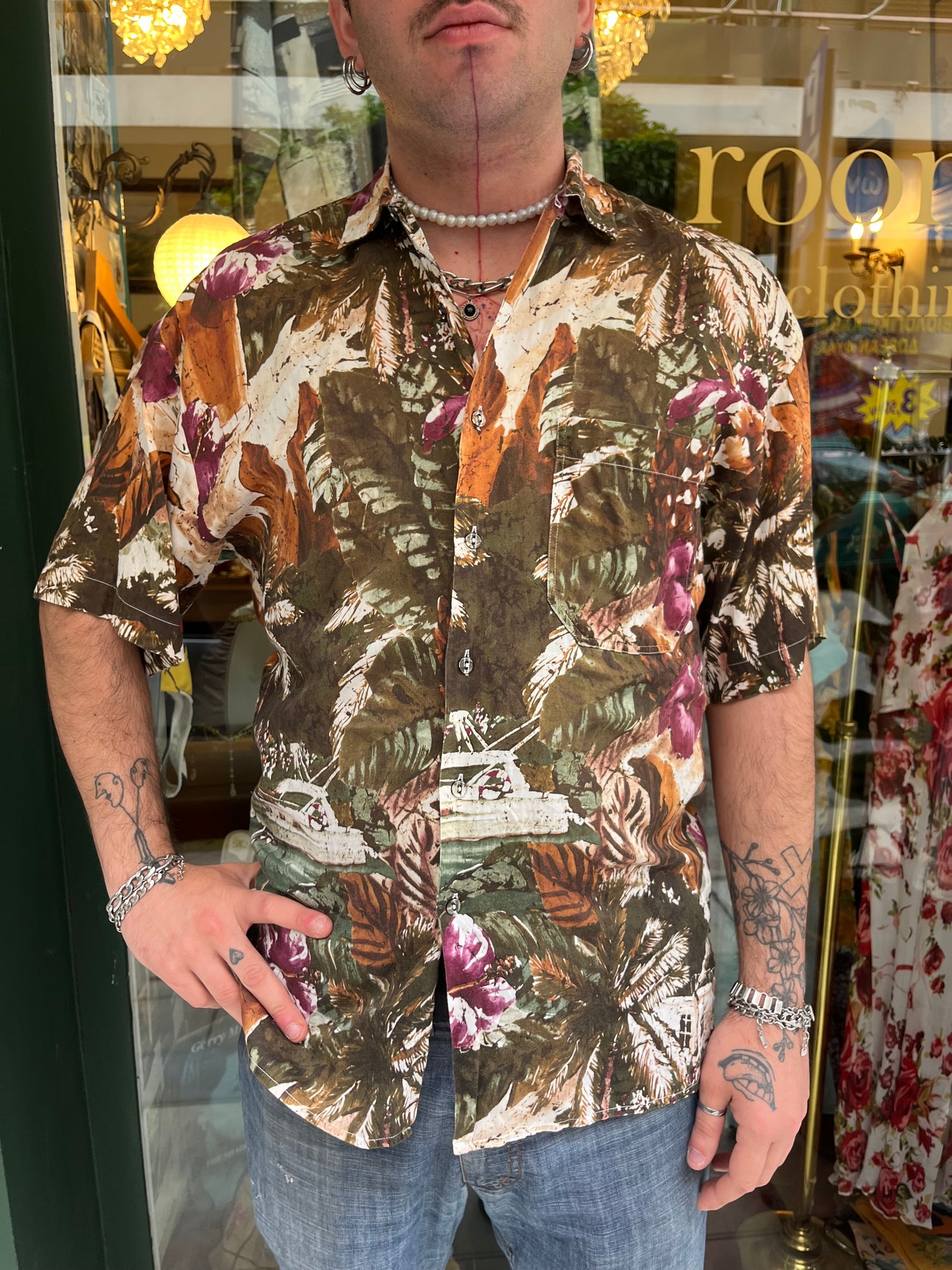 Vintage button up shirt .Size S