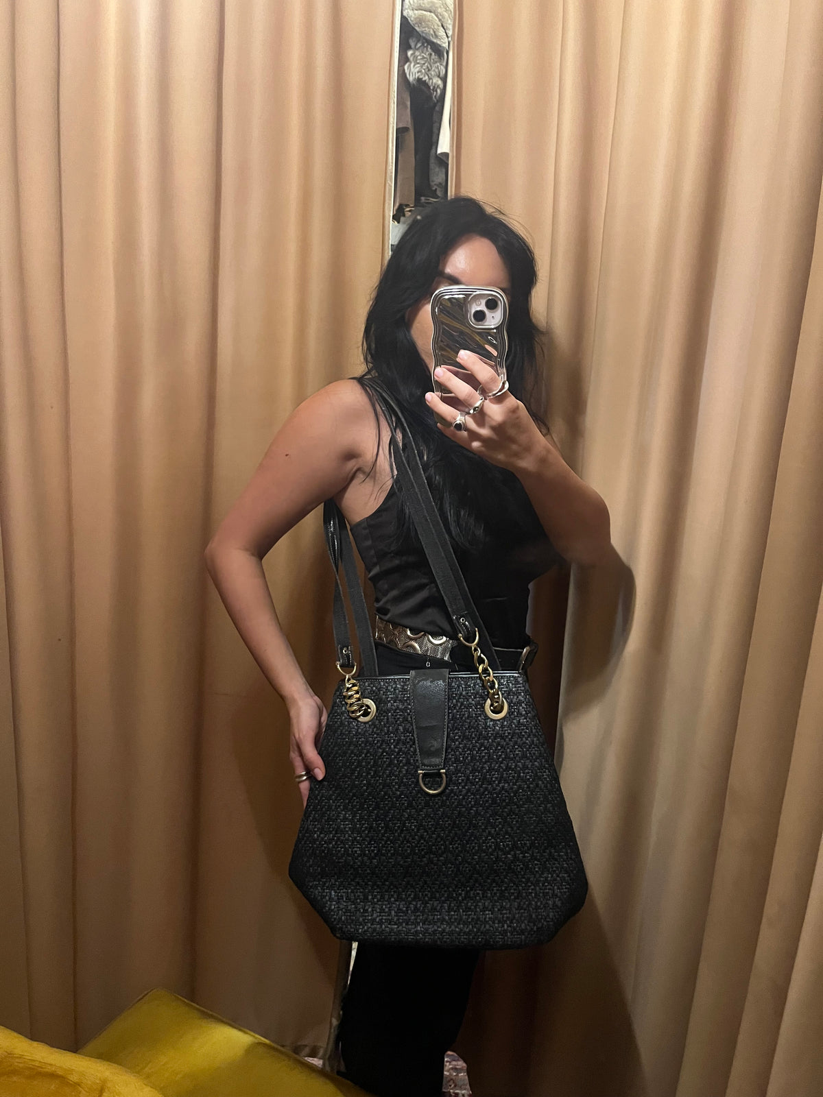 90s hand bag in black