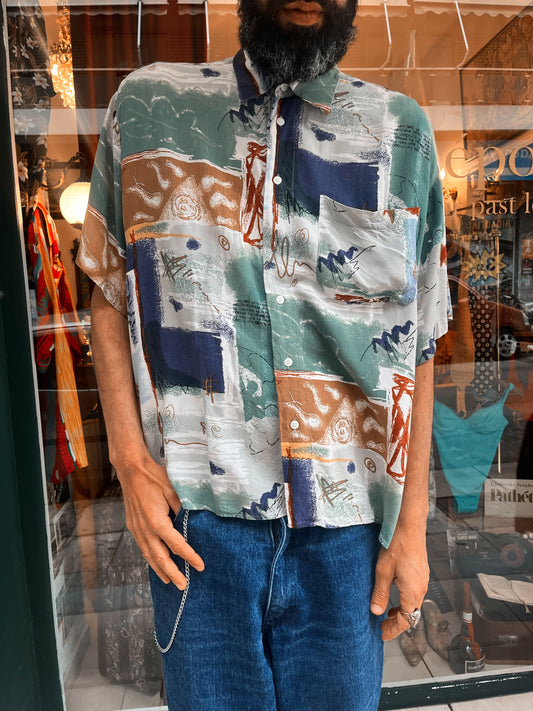 90s button up patterned shirt .Fits best boys M/L