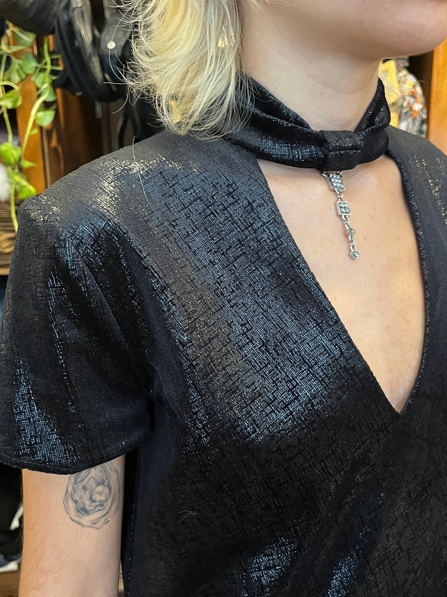 Black vintage dress with choker