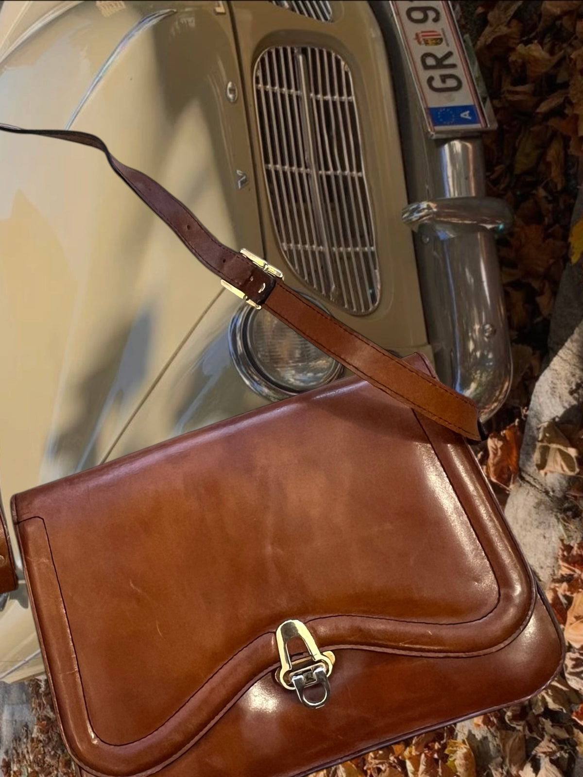 90s leather brown hand bag